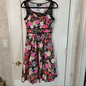 Floral hearts and roses London dress us6 EUC